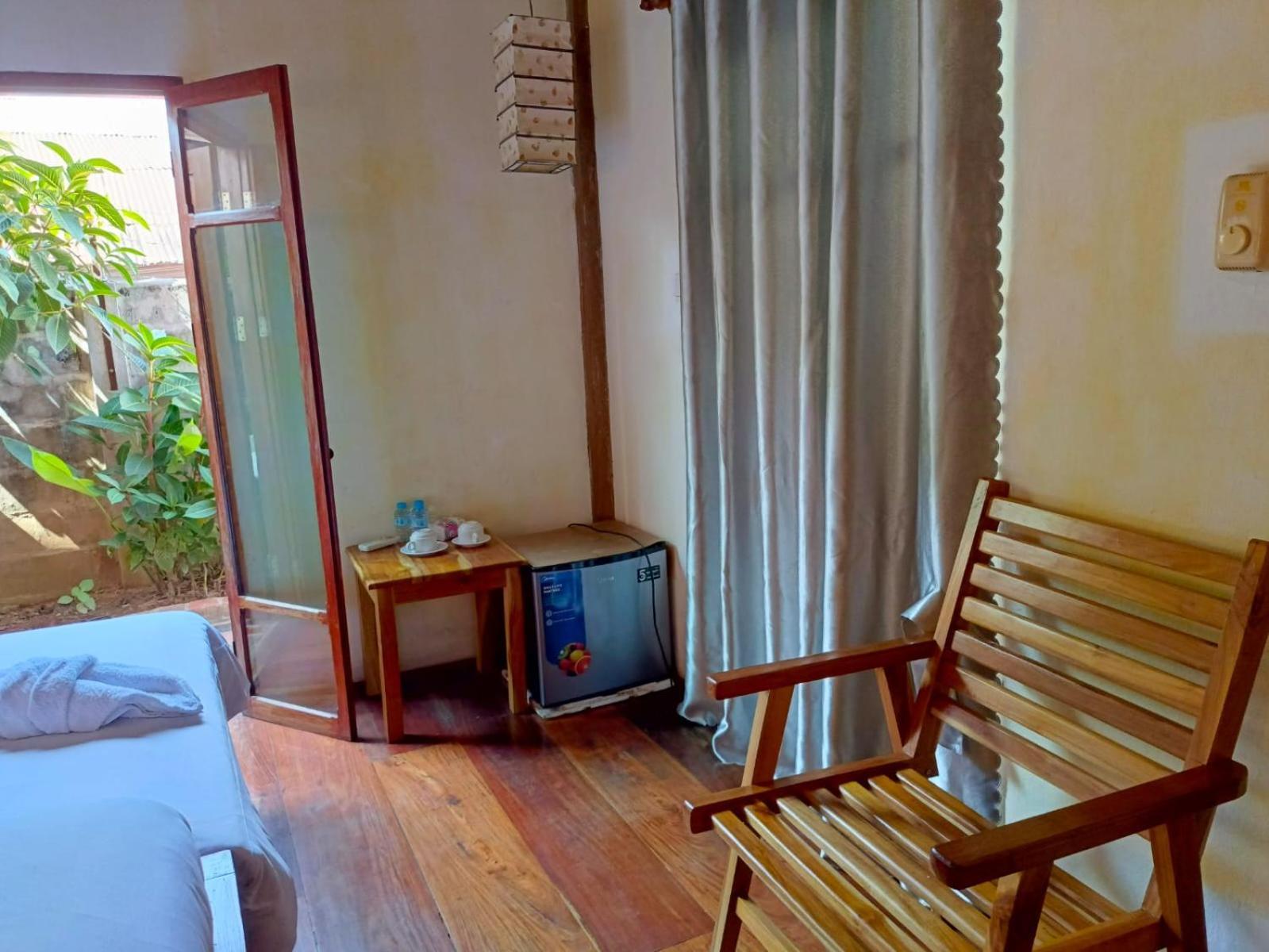 Ireenkevin Guesthouse Luang Prabang Exterior photo